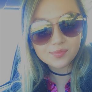 Meet your Posher, Ashley